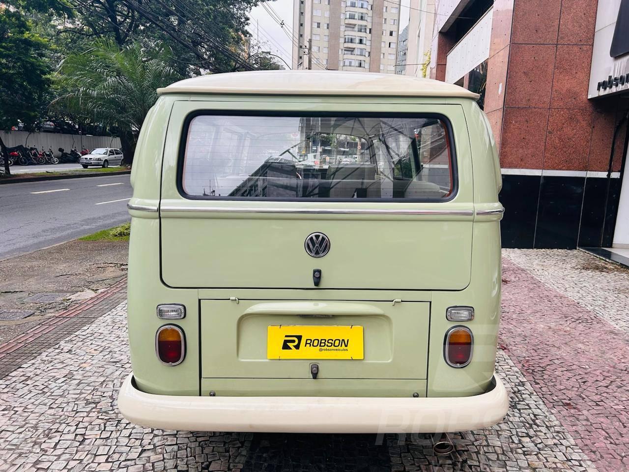 Volkswagen Kombi Standard/ Luxo/ Série Prata 1980