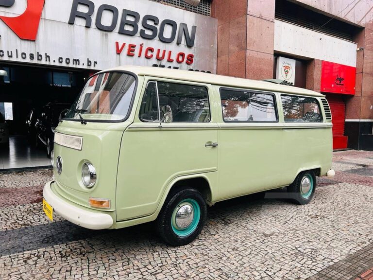 Volkswagen Kombi Standard/ Luxo/ Série Prata 1980