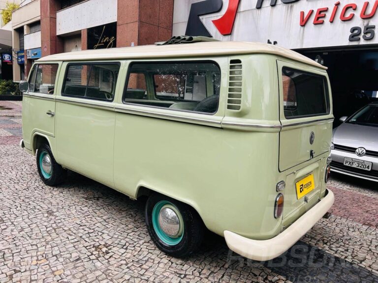 Volkswagen Kombi Standard/ Luxo/ Série Prata 1980